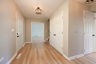 8307 Concord Dr, Bull Valley, IL 60098 - Photo 16