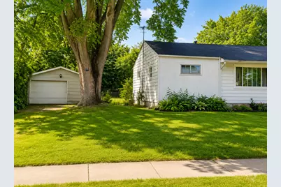 2127 Indian Road, Waukegan, IL 60087 - Photo 2