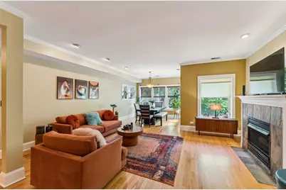 934 W Agatite Avenue #1, Chicago, IL 60640 - Photo 2