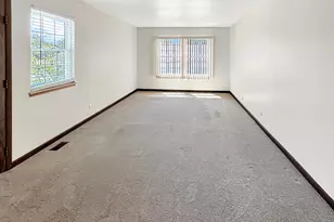 905 Abingdon Ct, Gurnee, IL 60031 - Photo 10