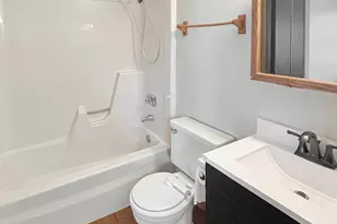 905 Abingdon Ct, Gurnee, IL 60031 - Photo 6