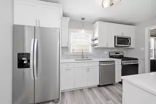 301 Sheldon Ave, Downers Grove, IL 60515 - Photo 12