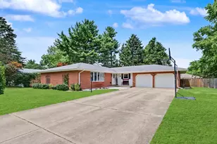 [Address not provided], Monticello, IL 61856 - Photo 2