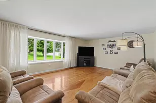 [Address not provided], Monticello, IL 61856 - Photo 8