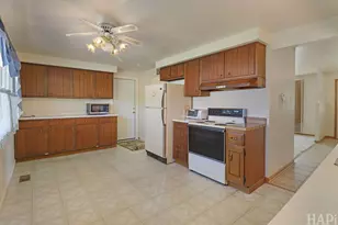 808 W Weathersfield Way, Schaumburg, IL 60193 - Photo 4