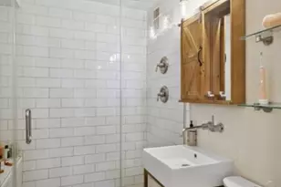 3950 N Lake Shore Dr, Chicago, IL 60613 - Photo 10
