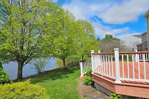 450 Rosewood Crossing, Lindenhurst, IL 60046 - Photo 10