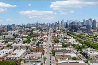 1336 W Grand Avenue #4, Chicago, IL 60642 - Photo 4