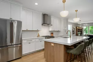 1938 N Sawyer Ave, Chicago, IL 60647 - Photo 2
