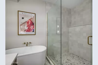 1938 N Sawyer Avenue #1, Chicago, IL 60647 - Photo 16