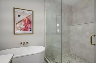 1938 N Sawyer Ave, Chicago, IL 60647 - Photo 16