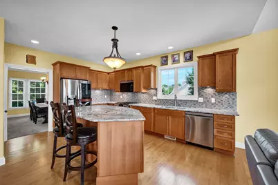 10 Cloverhill Circle, Bloomington, IL 61705 - Photo 10