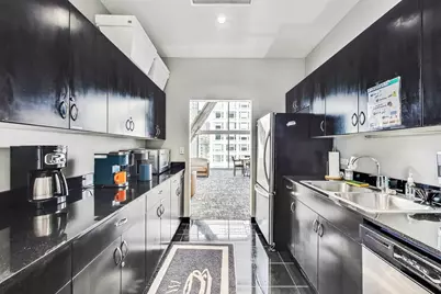 8 E Randolph Street #1602, Chicago, IL 60601 - Photo 28
