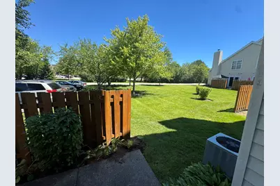 267 Yorkshire Court, Gurnee, IL 60031 - Photo 24