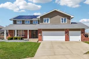 19328 Woodfield Ct, Tinley Park, IL 60487 - Photo 1
