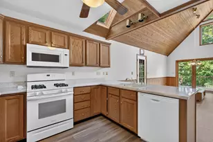 1241 Sunnyslope Dr, Varna, IL 61375 - Photo 8