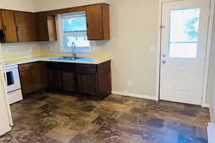 503 S 2nd St, Oregon, IL 61061 - Photo 4