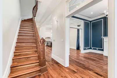 116 W Chestnut Street, Chicago, IL 60610 - Photo 8