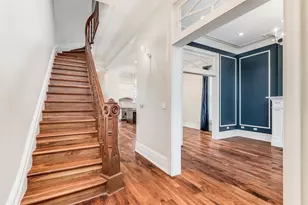 116 W Chestnut St, Chicago, IL 60610 - Photo 8