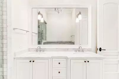 116 W Chestnut Street, Chicago, IL 60610 - Photo 26