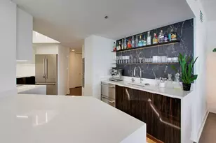 950 N Michigan Ave, Chicago, IL 60611 - Photo 16