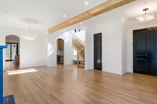 2214 W Oakdale Ave, Chicago, IL 60618 - Photo 16