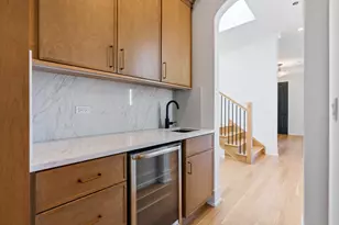 2214 W Oakdale Ave, Chicago, IL 60618 - Photo 14