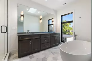 2214 W Oakdale Ave, Chicago, IL 60618 - Photo 30