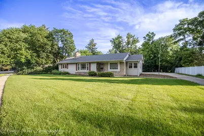 1319 W State Street, Geneva, IL 60134 - Photo 2