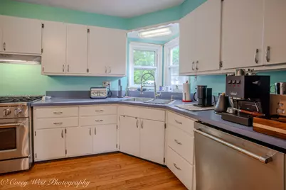 1319 W State Street, Geneva, IL 60134 - Photo 10