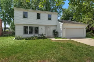 5 Keswick Ln, Vernon Hills, IL 60061 - Photo 1