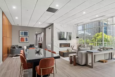 201 N Westshore Drive #2705, Chicago, IL 60601 - Photo 32