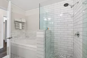 201 N Westshore Dr, Chicago, IL 60601 - Photo 12