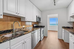 1440 N Lake Shore Dr, Chicago, IL 60610 - Photo 10