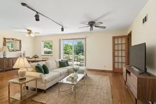 1241 N Chestnut Ave, Arlington Heights, IL 60004 - Photo 10