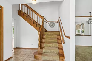 1241 N Chestnut Ave, Arlington Heights, IL 60004 - Photo 2