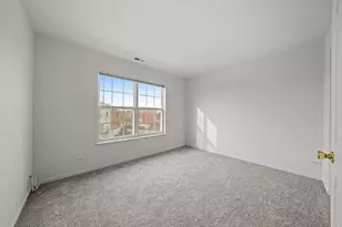 760 Lambert Ln, Bartlett, IL 60103 - Photo 8
