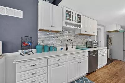 13659 N 350th Avenue, McNabb, IL 61335 - Photo 8