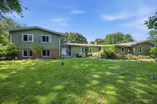 4N560 Snowbird Ct, Saint Charles, IL 60175 - Photo 1