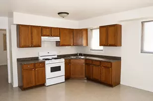 283 Yates Ave, Calumet City, IL 60409 - Photo 10