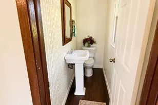 3919 Falling Leaf Dr, Rockford, IL 61109 - Photo 10