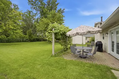 890 Yorkshire Drive, Hanover Park, IL 60133 - Photo 20