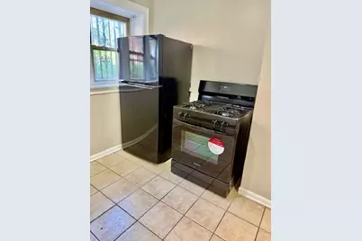 7932 S Kingston Avenue #GRDN, Chicago, IL 60617 - Photo 2