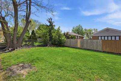 389 Michael John Drive, Park Ridge, IL 60068 - Photo 32
