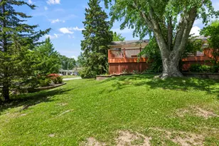 881 Woodhollow Ln, Buffalo Grove, IL 60089 - Photo 22