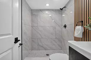452 W 104th St, Chicago, IL 60628 - Photo 36