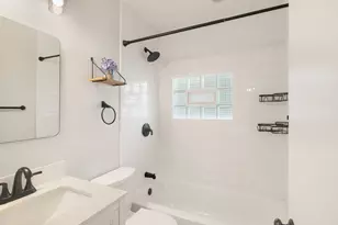 110 E 56th St, Westmont, IL 60559 - Photo 12