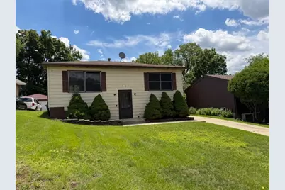 907 Houston Avenue, Elgin, IL 60120 - Photo 2