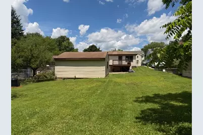 907 Houston Avenue, Elgin, IL 60120 - Photo 10