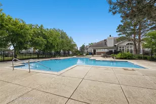 85 Kensington Cir, Wheaton, IL 60189 - Photo 30